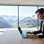 Hochrealistische Geschäftsfrau in alpinem Minimal-Office